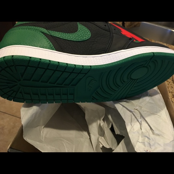 Pine Green 1s - Picture 2 of 2